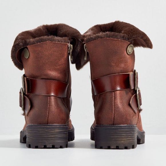 ⭐️ HP ⭐ Blowfish Faux Leather Suede & Fur Boots - Picture 4 of 6